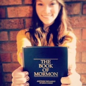 Meet your Posher, Lauren